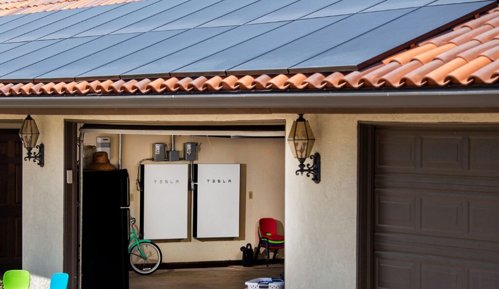 Best Battery storage company in Tampa Florida